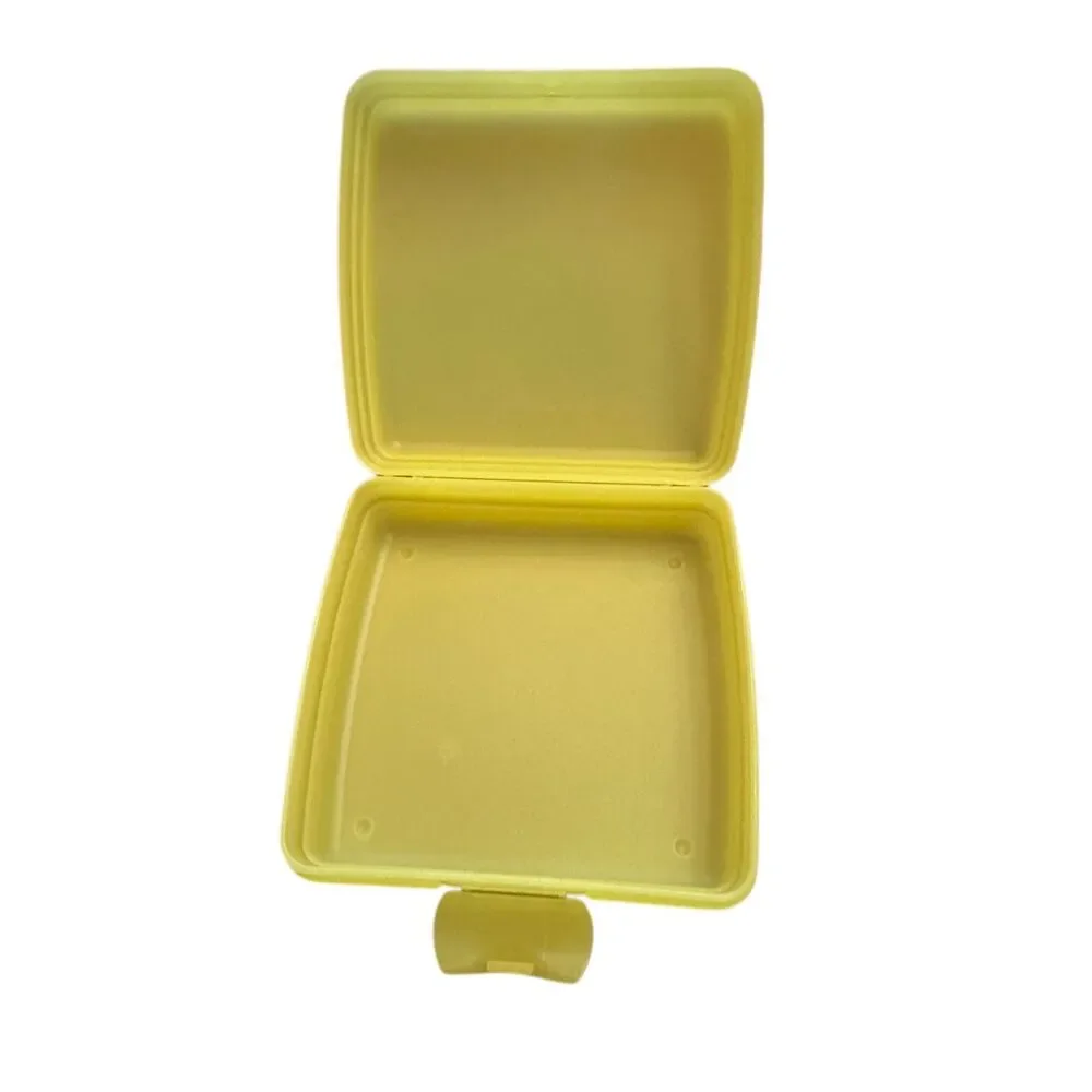 Vintage 1990’s Yellow Tupperware Sandwich Keeper